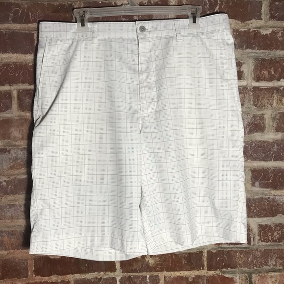 Men’s PGA Tour Shorts - Picture 2 of 6